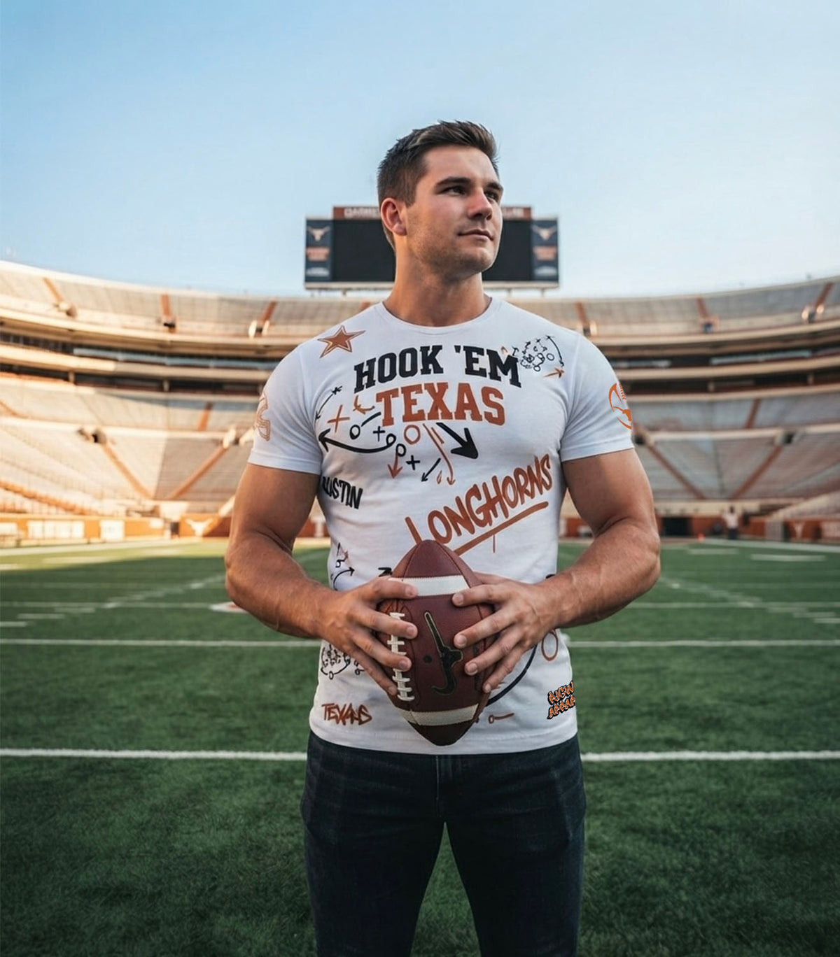 Hook ’Em Tee